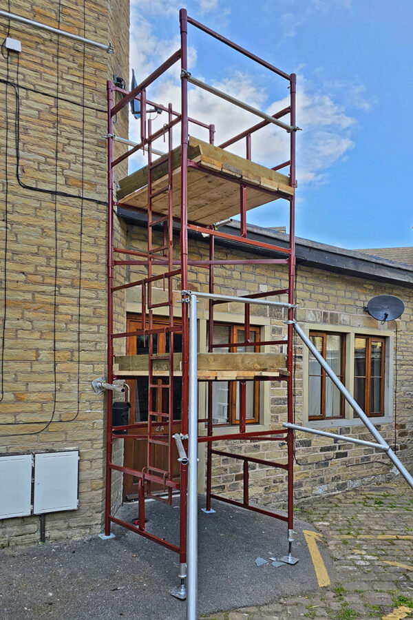 4'4" x 4'4" x 18' Working height  Super Apex Steel Scaffold Tower